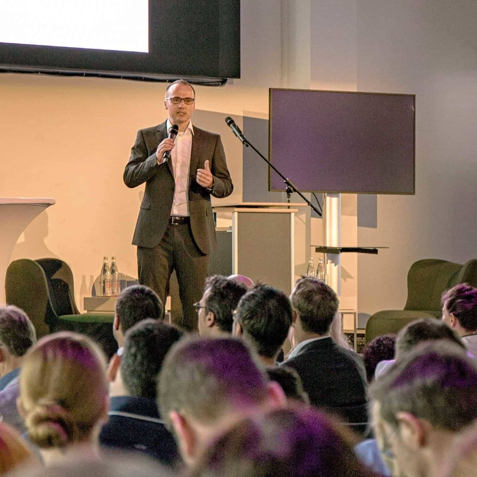 cmerwicon2 cmerwicon2 -